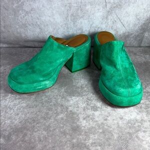 EUC Miista Nicola Green Suede Women's Mules Size EU 37 Leather Clog Platform